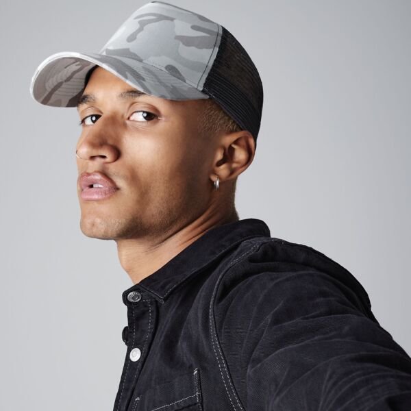Camo Snapback Trucker Thumbnail