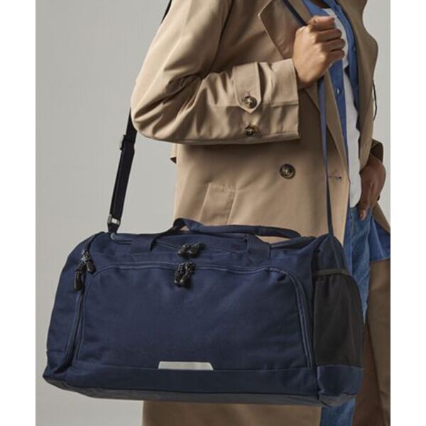 Academy holdall Thumbnail