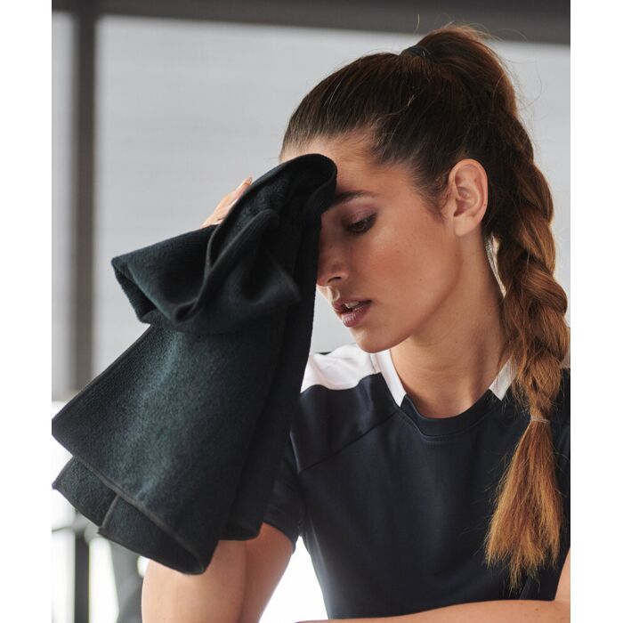 Microfibre sports towel Thumbnail