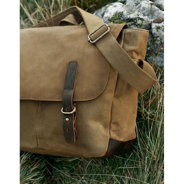 Heritage Waxed Canvas Messenger Thumbnail